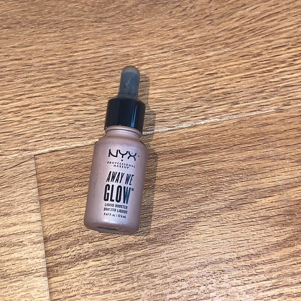 Nyx liquid highlighter
